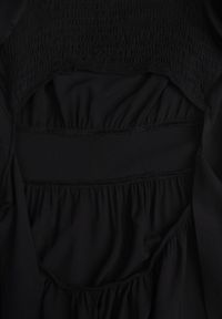 Renee - Czarna Wiskozowa Sukienka o Rozkloszowanym Kroju z Wycięciem na Plecach i Wiązaniem Dimiella. Kolor: czarny. Materiał: wiskoza. Typ sukienki: rozkloszowane #4