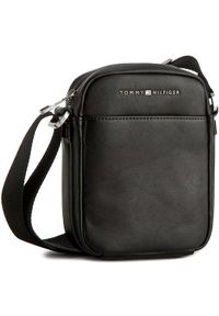 TOMMY HILFIGER - Tommy Hilfiger Saszetka Th City Mini Reporter AM0AM01941 Czarny. Kolor: czarny. Materiał: skóra