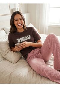 Sinsay - Spodnie dzwony - różowy. Kolor: różowy #1