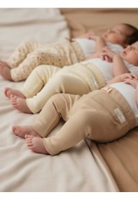 Sinsay - Legginsy 3 pack - kremowy. Kolor: kremowy #1