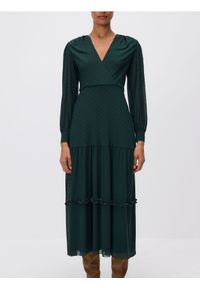 Reserved - Sukienka maxi w grochy - morski. Kolor: morski. Materiał: dzianina. Wzór: grochy. Długość: maxi