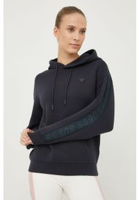 Guess bluza damska kolor granatowy z kapturem z aplikacją. Typ kołnierza: kaptur. Kolor: niebieski. Materiał: materiał, dzianina, wiskoza. Wzór: aplikacja