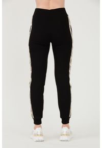 Guess - GUESS Czarne damskie spodnie dresowe Britney Jogger, Rozmiar XL. Kolor: czarny. Materiał: dresówka #5