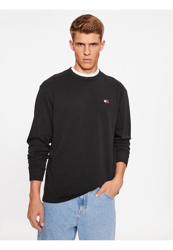Tommy Jeans Longsleeve Classic Xs Badge DM0DM17816 Czarny Classic Fit. Kolor: czarny. Materiał: bawełna. Długość rękawa: długi rękaw