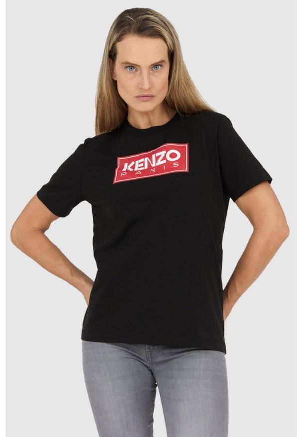 Kenzo - KENZO Czarny t-shirt damski z czerwonym logo. Kolor: czarny