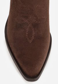 Born2be - Brązowe Botki Kowbojki na Stożku z Imitacji Zamszu z Ażurowymi Wstawkami Crela. Okazja: na co dzień, na randkę. Kolor: brązowy. Materiał: zamsz. Wzór: ażurowy. Obcas: na stożku. Styl: casual, elegancki, boho, klasyczny. Wysokość obcasa: niski #2