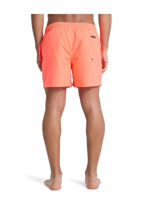 Quiksilver - Szorty kąpielowe dla Mężczyzn EVERYDAY SOLID VOLLEY 15" Różowy. Kolor: pomarańczowy, wielokolorowy, żółty. Materiał: poliester, materiał. Styl: sportowy