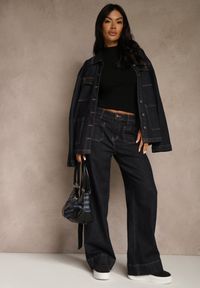 Renee - Granatowe Szerokie Jeansy z Bawełną High Waist Ozdobione Kieszeniami Lalla. Stan: podwyższony. Kolor: niebieski. Wzór: aplikacja. Styl: elegancki #1