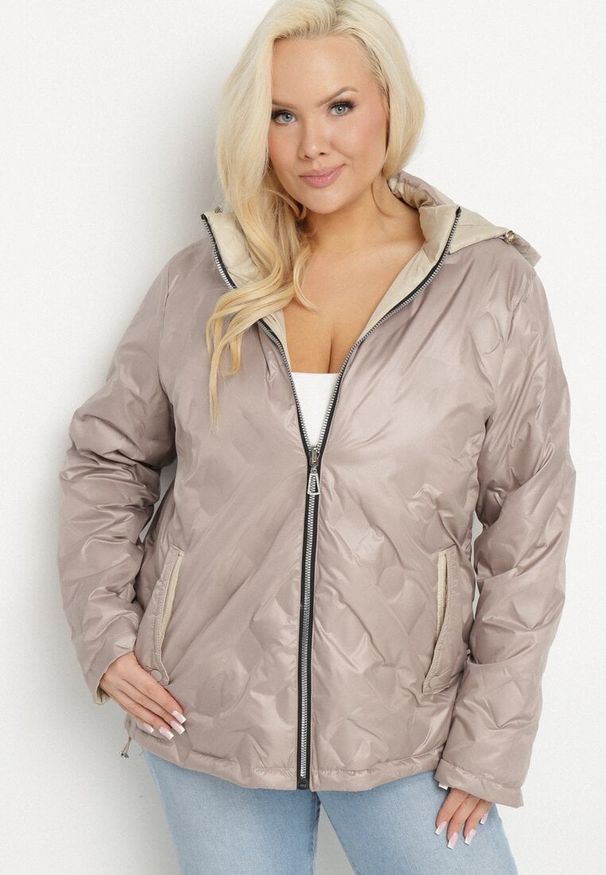 Born2be - Ciemnobeżowa Kurtka Dwustronna z Odpinanym Kapturem Frolbia. Okazja: na co dzień. Kolor: beżowy. Materiał: jeans. Wzór: gładki. Styl: casual, elegancki, klasyczny