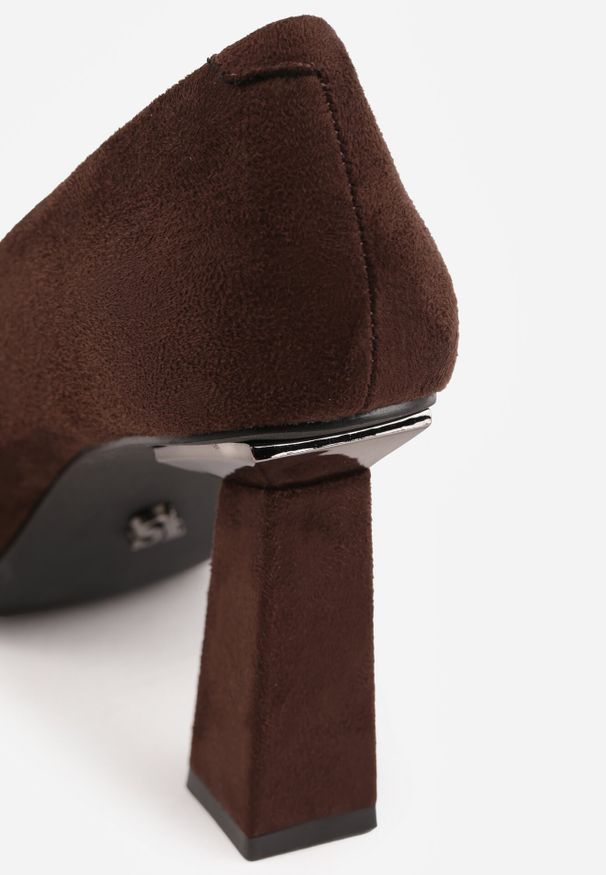 Born2be - Brązowe Czółenka Vices na Geometrycznym Obcasie ze Skórzaną Wkładką Ricce. Okazja: do pracy, na co dzień, na spotkanie biznesowe. Kolor: brązowy. Materiał: skóra. Wzór: geometria. Obcas: na obcasie. Styl: elegancki, biznesowy, klasyczny, casual. Wysokość obcasa: średni