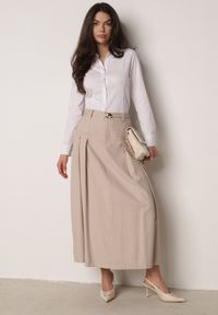 Born2be - Beżowa Wiskozowa Spódnica o Rozkloszowanym Kroju z Plisami i Paskiem Rolea. Okazja: na co dzień. Kolor: beżowy. Materiał: wiskoza. Styl: casual, elegancki, klasyczny #2