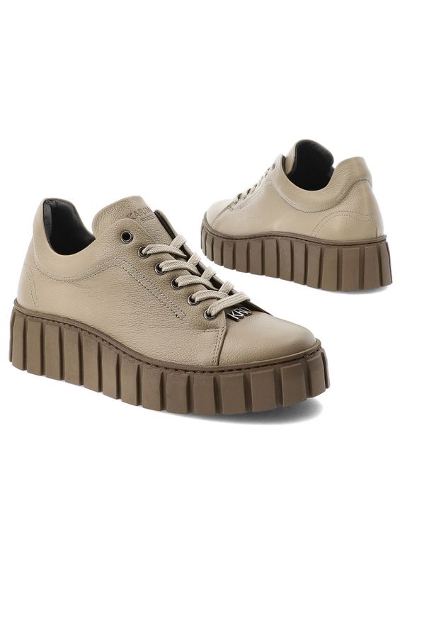 Beżowe Sneakersy Karino Modne Obuwie Damskie. Okazja: na spacer, na co dzień. Zapięcie: sznurówki. Kolor: beżowy. Materiał: guma, skóra. Obcas: na platformie. Sport: turystyka piesza