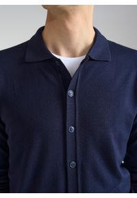 PAKO LORENTE – Granatowy kardigan z kołnierzykiem P24SF-2X-001-G-0 - Pako Lorente. Kolor: niebieski. Materiał: dzianina #7