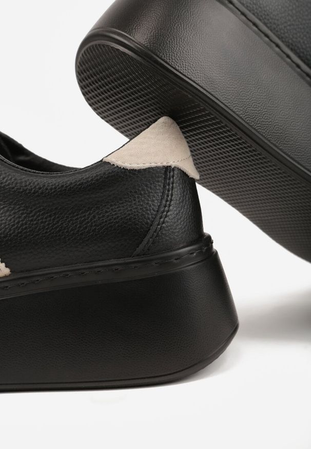Renee - Czarno-Beżowe Sneakersy na Platformie ze Skóry Naturalnej Ozdobione Paskami Sovimi. Okazja: na co dzień. Zapięcie: pasek. Kolor: czarny. Materiał: skóra. Wzór: aplikacja. Obcas: na platformie