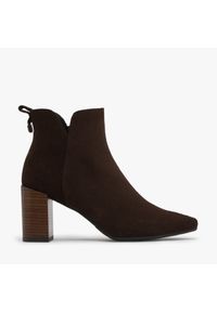 Ryłko - Brązowe botki na słupku CHLOE. Kolor: brązowy. Materiał: welur. Obcas: na słupku. Styl: street