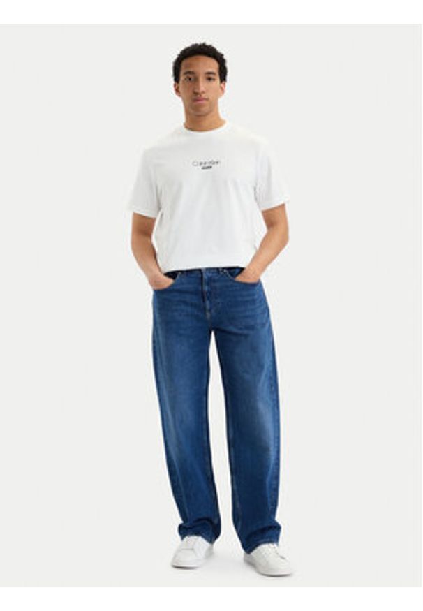 Calvin Klein Jeans T-Shirt LV04RB824G Biały Regular Fit. Kolor: biały. Materiał: bawełna