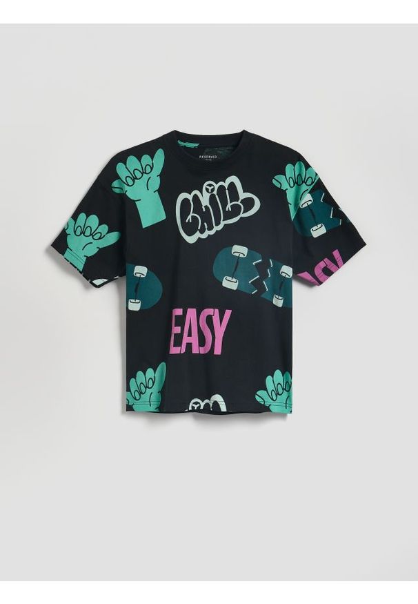 Reserved - Bawełniany t-shirt z nadrukiem - czarny. Kolor: czarny. Materiał: bawełna. Wzór: nadruk