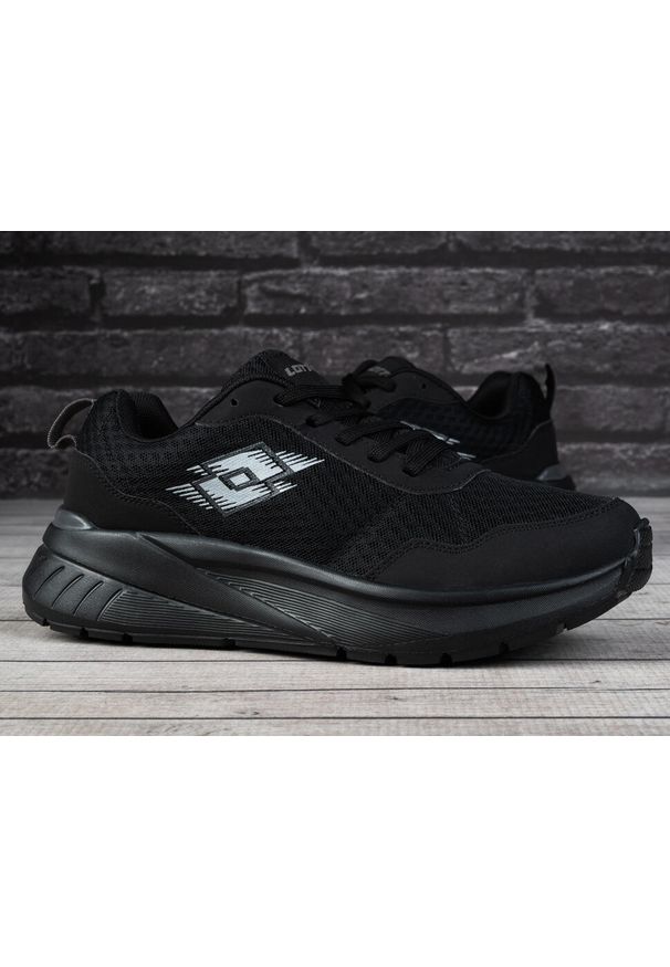 LOTTO - Buty sportowe ultra lekkie Lotto DYNATIV. Kolor: czarny