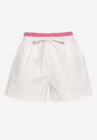 Born2be - Białe Bawełniane Szorty z Gumką w Pasie Timaolle. Okazja: na co dzień. Kolor: biały. Materiał: bawełna. Styl: klasyczny, elegancki, casual