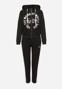 Born2be - Czarny Komplet Dresowy Rozpinana Bluza z Kapturem Spodnie z Napisami Semirwen. Kolor: czarny. Materiał: dresówka. Wzór: napisy #4