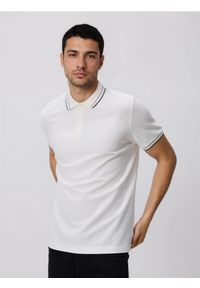 Reserved - Koszulka polo z bawełny merceryzowanej - złamana biel. Typ kołnierza: polo. Materiał: bawełna #1