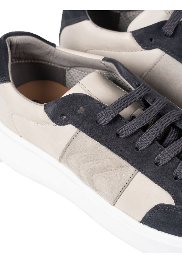Geox Sneakersy " Ottaya B" | U927BB 04322 | Mężczyzna | Szary. Kolor: szary. Materiał: skóra