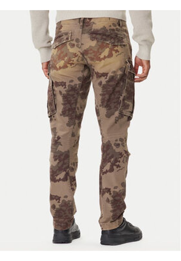 G-Star RAW - G-Star Raw Spodnie materiałowe Rovic Zip 3D D02190-E081 Khaki Tapered Fit. Kolor: brązowy. Materiał: bawełna