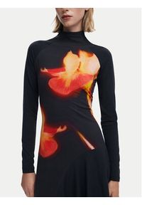 Desigual Sukienka codzienna Mila 25WWVK40 Czarny Slim Fit. Okazja: na co dzień. Kolor: czarny. Materiał: bawełna. Typ sukienki: proste. Styl: casual #7