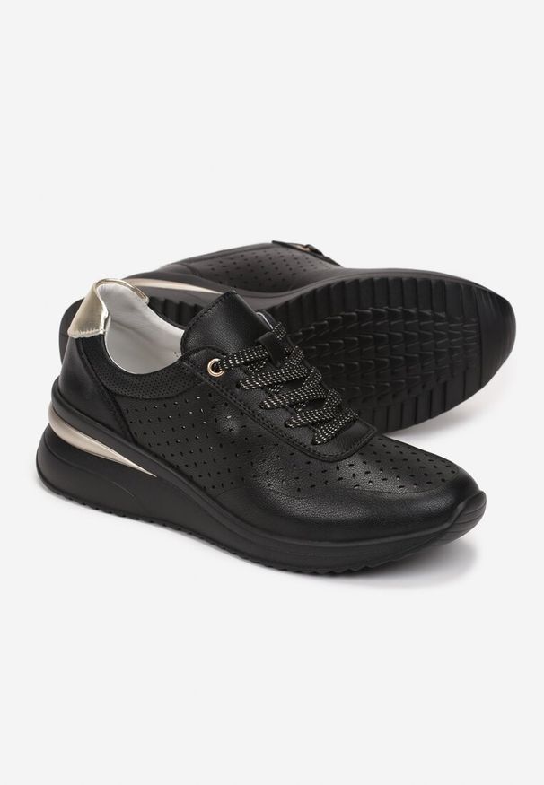 Renee - Czarne Sneakersy ze Skóry Naturalnej z Ozdobnymi Wstawkami Molma. Okazja: na co dzień. Kolor: czarny. Materiał: skóra