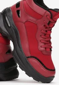 Renee - Czerwone Traperki Molreanes. Wysokość cholewki: przed kolano. Nosek buta: okrągły. Kolor: czerwony. Materiał: materiał. Szerokość cholewki: normalna. Wzór: aplikacja. Styl: sportowy #5