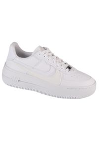 Buty do chodzenia damskie Nike Air Force 1 Pltaform. Zapięcie: sznurówki. Kolor: biały. Materiał: materiał, skóra. Szerokość cholewki: normalna. Model: Nike Air Force. Sport: turystyka piesza #1