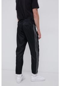 adidas Originals Spodnie H31292 męskie kolor czarny proste. Okazja: na co dzień. Kolor: czarny. Styl: casual #3