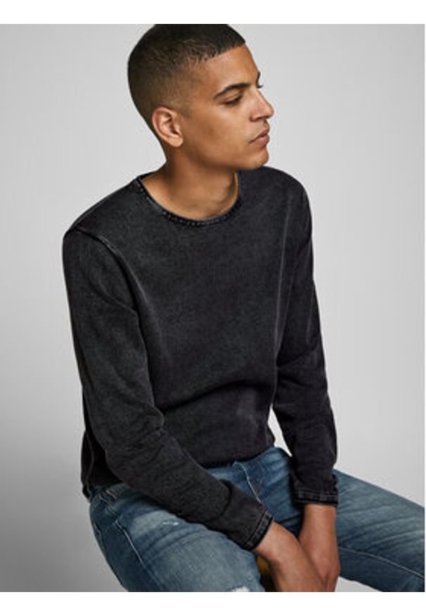 Jack & Jones Sweter Leo 12174001 Czarny Regular Fit. Kolor: czarny. Materiał: bawełna