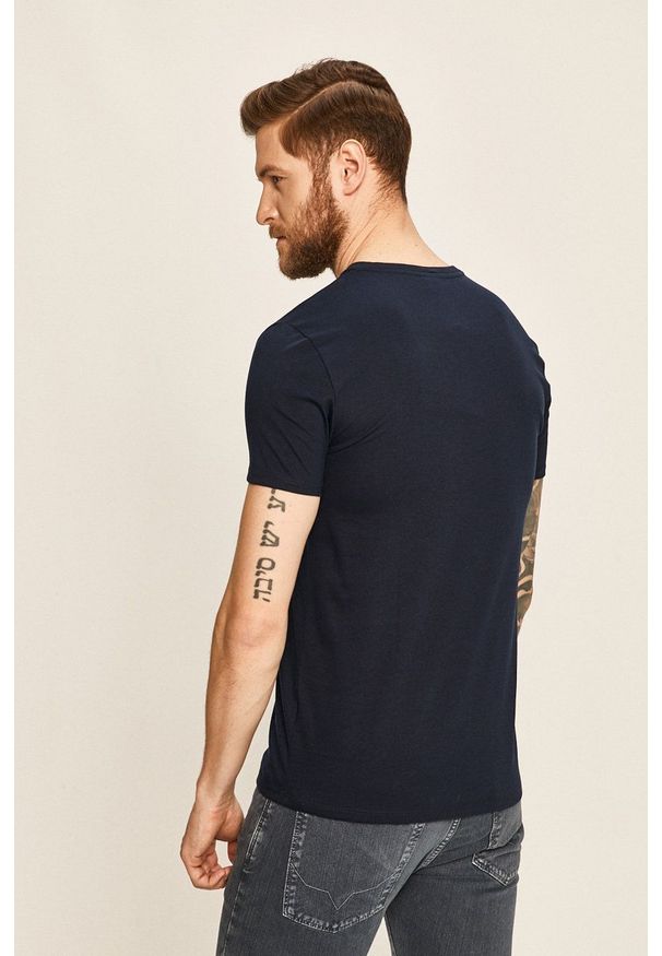 Lacoste - T-shirt. Okazja: na co dzień. Kolor: niebieski. Materiał: dzianina. Wzór: gładki. Styl: casual