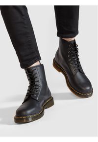 Dr. Martens Glany 1460 11822002 Czarny. Kolor: czarny. Materiał: skóra #1