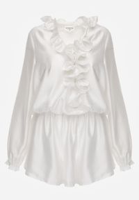 Born2be - Biały Krótki Kombinezon Ozdobiony Żabotem Menimei. Okazja: na co dzień. Kolor: biały. Materiał: materiał, poliester. Długość: krótkie. Wzór: aplikacja. Styl: casual, klasyczny, elegancki #4