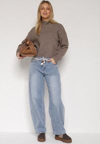 Born2be - Niebieskie Jeansy Balloon z Regularnym Stanem i Ozdobnym Wiązaniem Rislyn. Okazja: na co dzień. Kolor: niebieski. Styl: casual, klasyczny #1