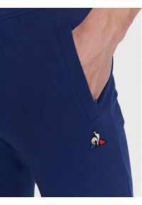 Le Coq Sportif Spodnie dresowe 1921041 Granatowy Regular Fit. Kolor: niebieski. Materiał: bawełna #4