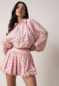 Born2be - Różowe Szorty z Bawełną i Wiskozą o Kroju Bombki w Kropki Haros. Okazja: na co dzień. Kolor: różowy. Materiał: wiskoza, bawełna. Wzór: kropki. Styl: casual, elegancki #1