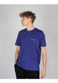 Diesel T-shirt "T-Just-Y10" | 00SSP5-0HARE | T-Diego-Y10 | Mężczyzna | Fioletowy. Okazja: na co dzień. Kolor: fioletowy. Materiał: bawełna. Wzór: aplikacja, nadruk. Styl: casual #4