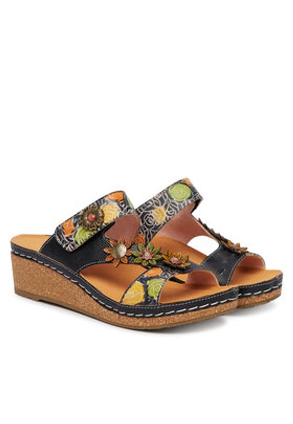 Laura Vita Klapki Facscineo 05 Czarny. Kolor: czarny. Materiał: skóra