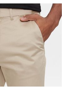 Calvin Klein Chinosy K10K110963 Beżowy Slim Fit. Kolor: beżowy. Materiał: bawełna #5