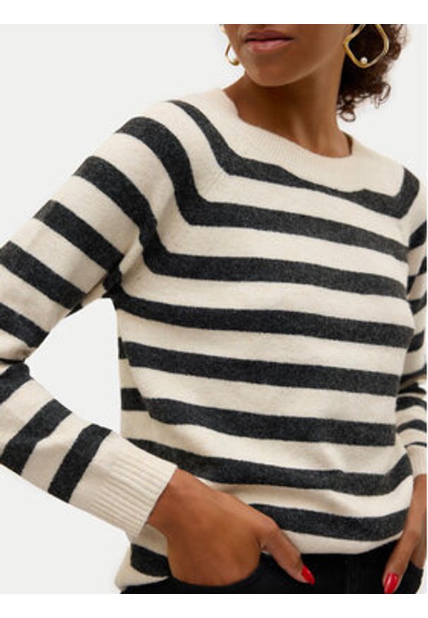 Vero Moda Sweter Doffy 10201022 Beżowy Regular Fit. Kolor: beżowy. Materiał: syntetyk