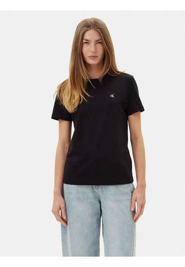 Calvin Klein Jeans T-Shirt LV047B224G Czarny Regular Fit. Kolor: czarny. Materiał: bawełna