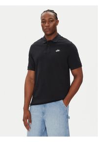 Nike Polo FN3894 Czarny Regular Fit. Typ kołnierza: polo. Kolor: czarny. Materiał: bawełna