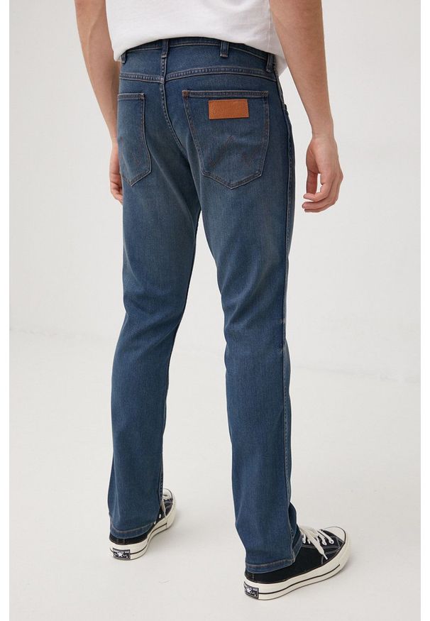 Wrangler jeansy GREENSBORO GREEN TWIST męskie. Kolor: niebieski