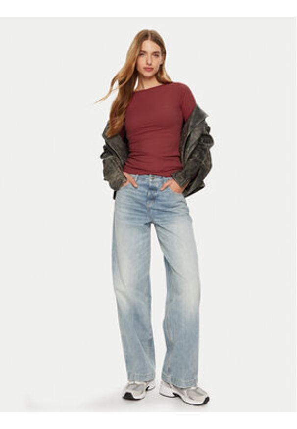 Lee Bluzka 112355150 Czerwony Slim Fit. Kolor: czerwony. Materiał: syntetyk