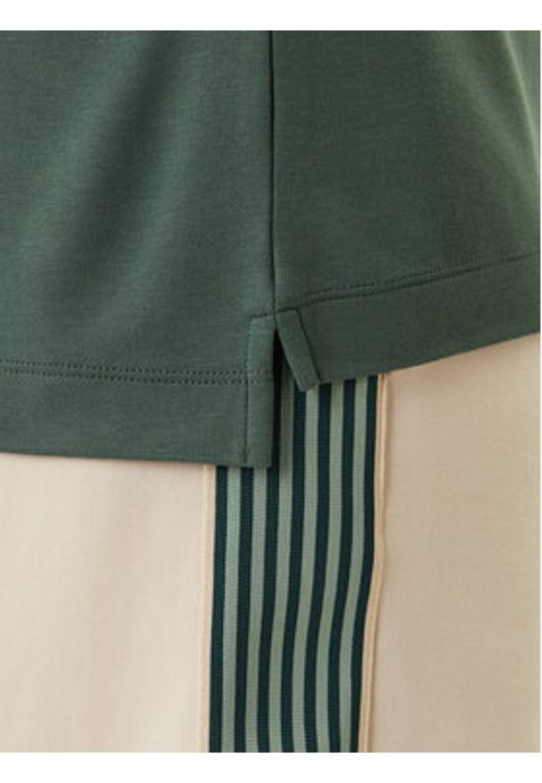 EA7 Emporio Armani Polo 7M001333 AF13739 Zielony Regular Fit. Typ kołnierza: polo. Kolor: zielony. Materiał: wiskoza