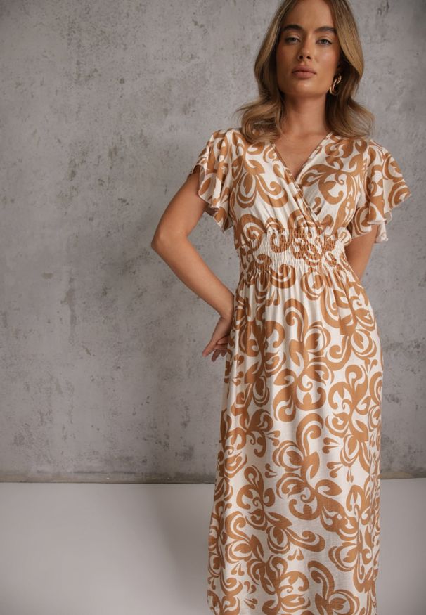 Renee - Brązowa Taliowana Sukienka z Wiskozy z Kopertowym Dekoltem Jynaela. Typ kołnierza: dekolt kopertowy. Kolor: brązowy. Materiał: wiskoza. Wzór: nadruk. Typ sukienki: kopertowe. Styl: boho