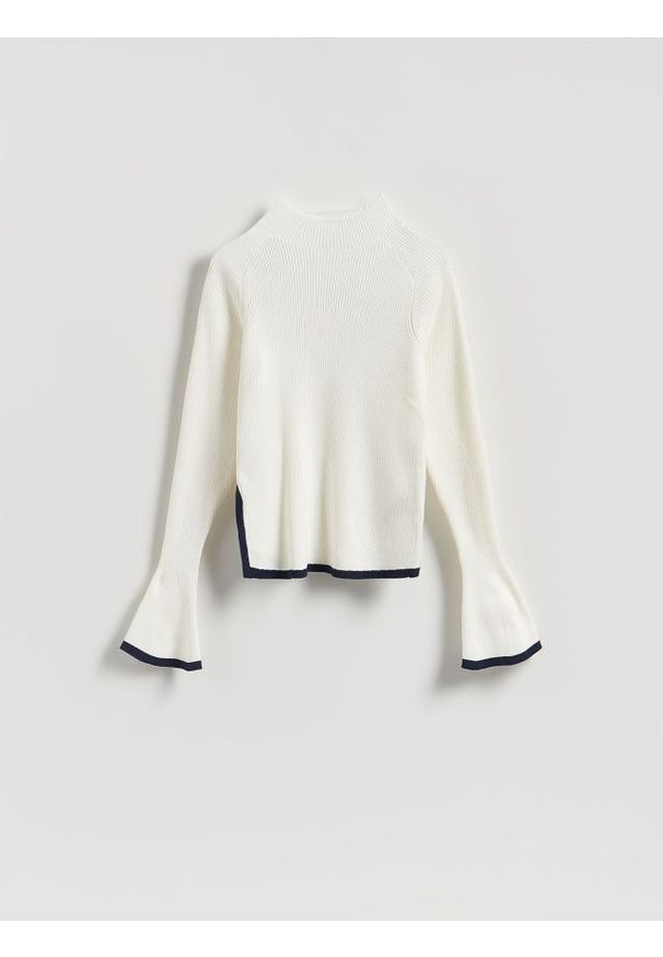 Reserved - Sweter z kontrastową lamówką - złamana biel. Materiał: wełna, dzianina
